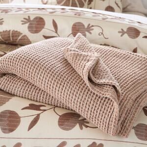 Pottery Barn Waffle Weave Blanket Rosewood Pink Cream King / California King NEW